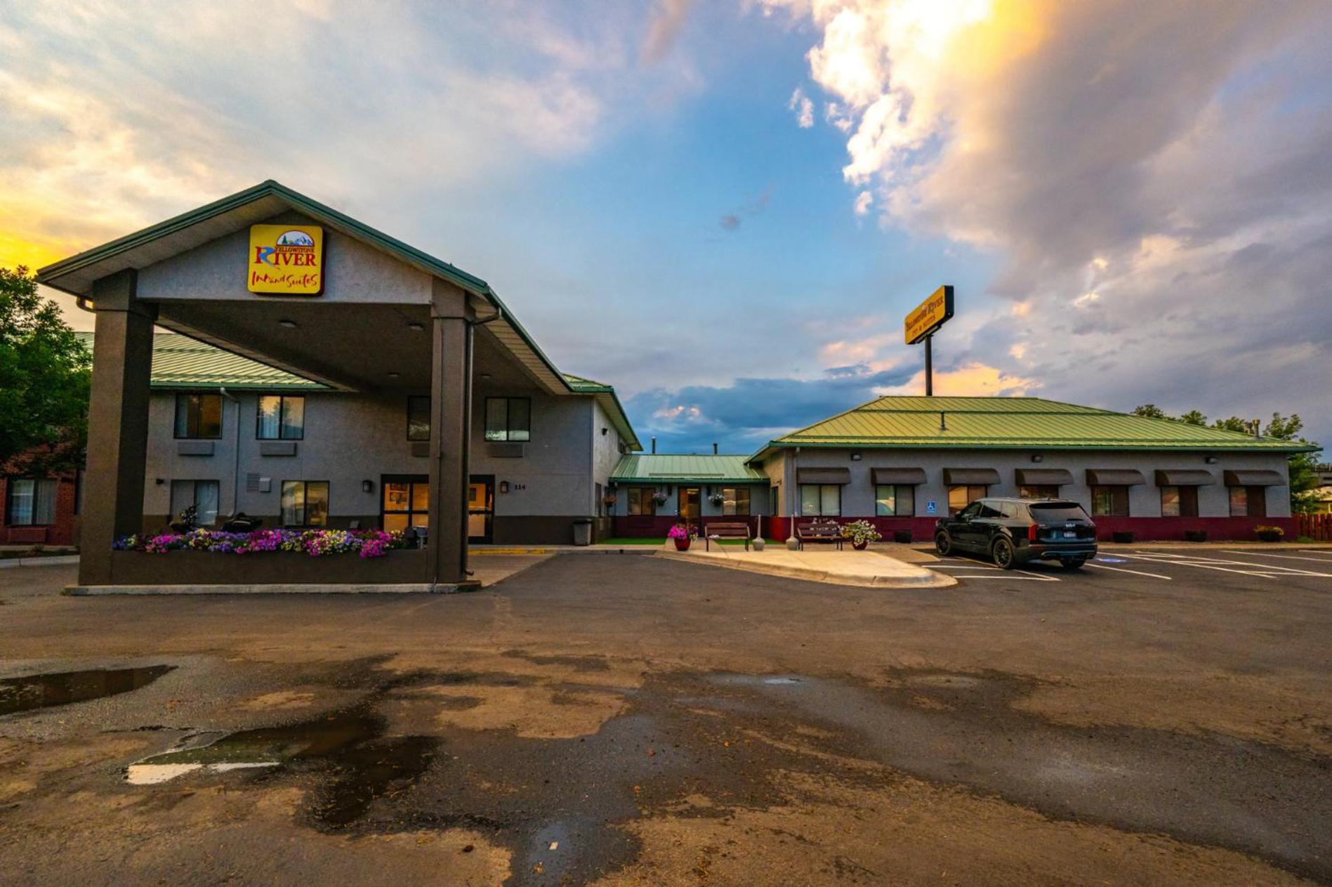 Yellowstone River Inn & Suites Livingston Exterior foto